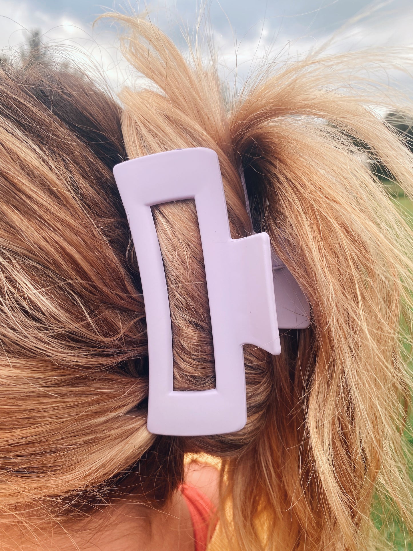 The Jenna Claw Clips