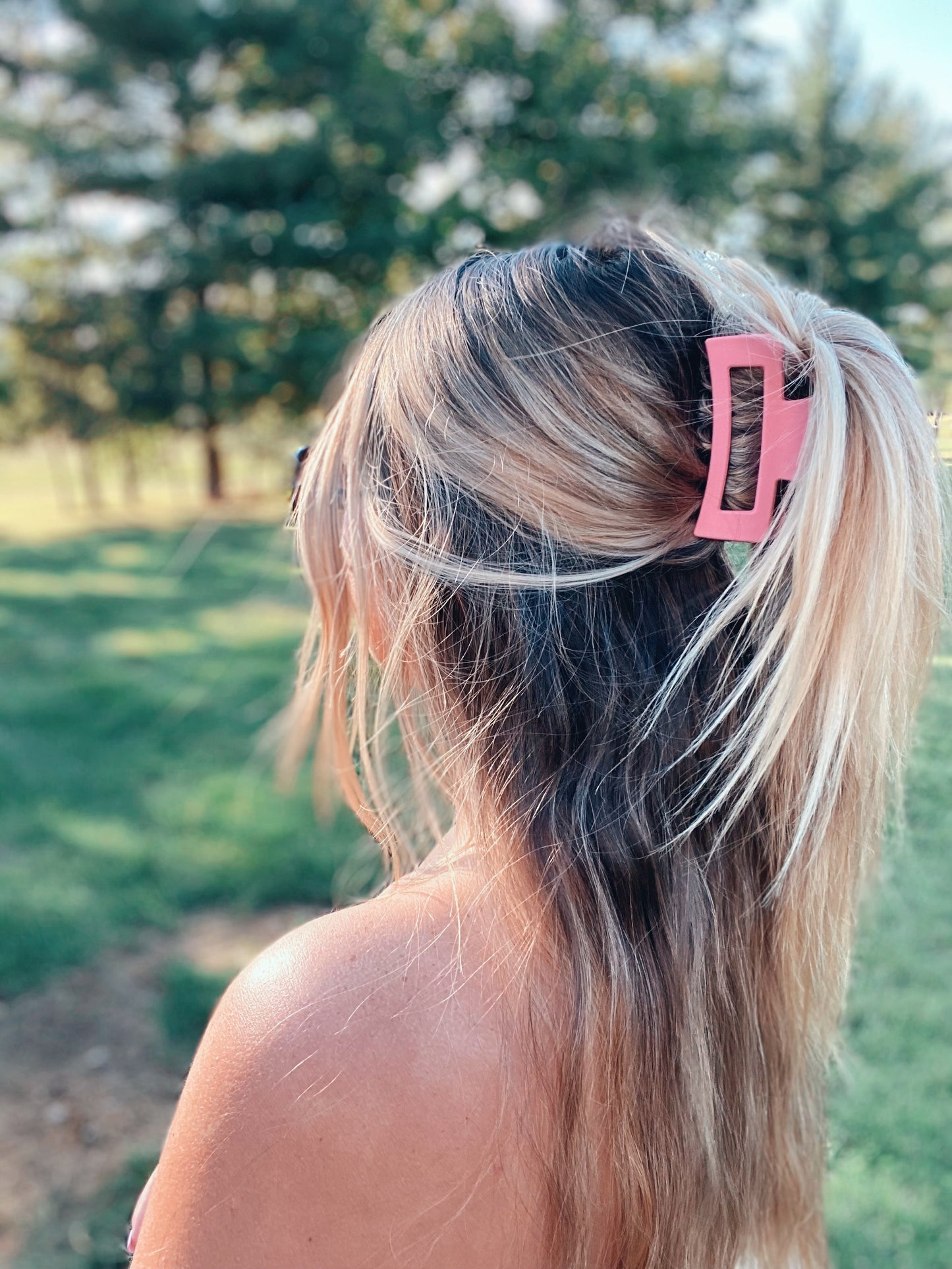 The Jenna Claw Clips