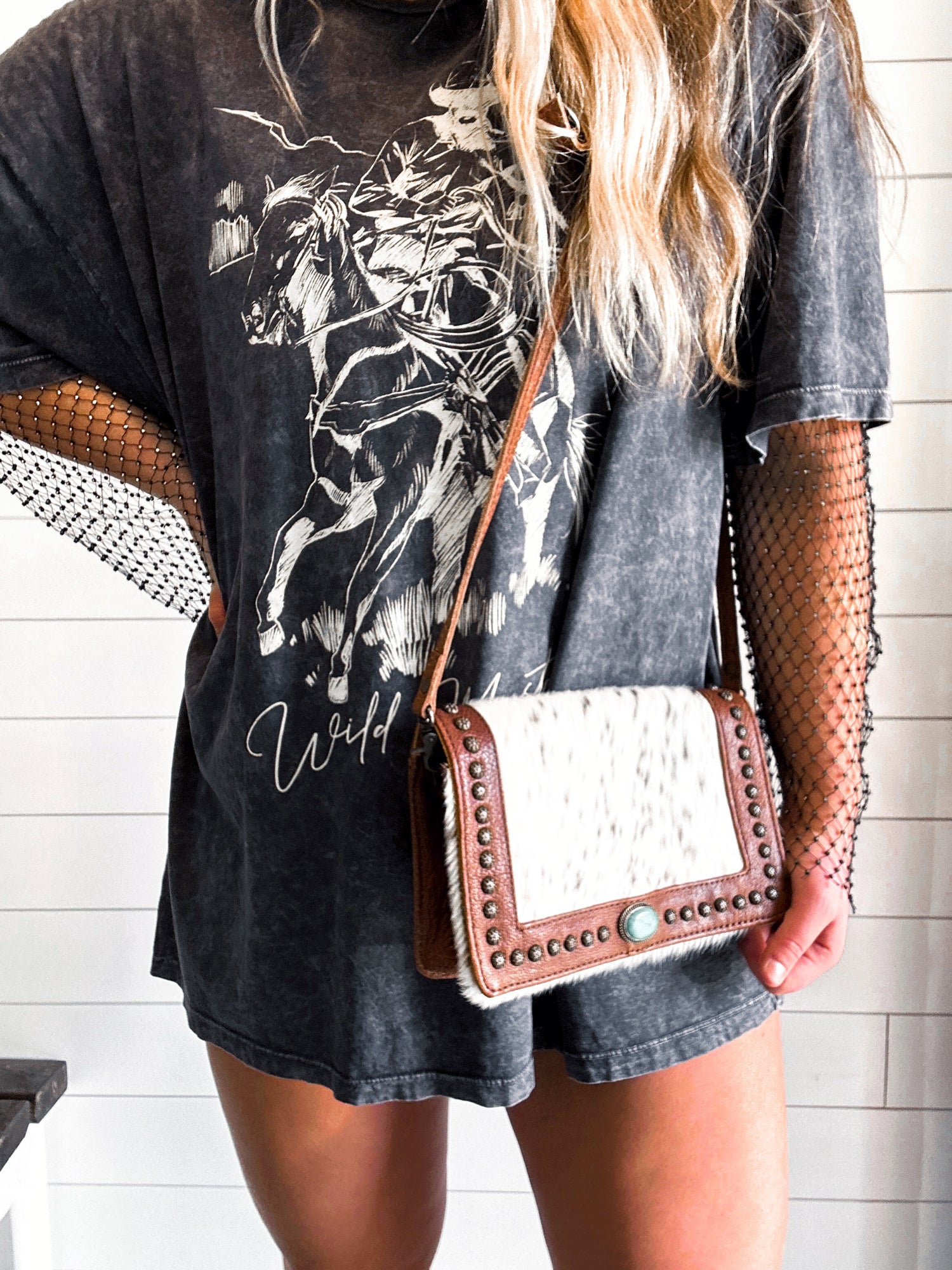 HANDBAGS & WALLETS