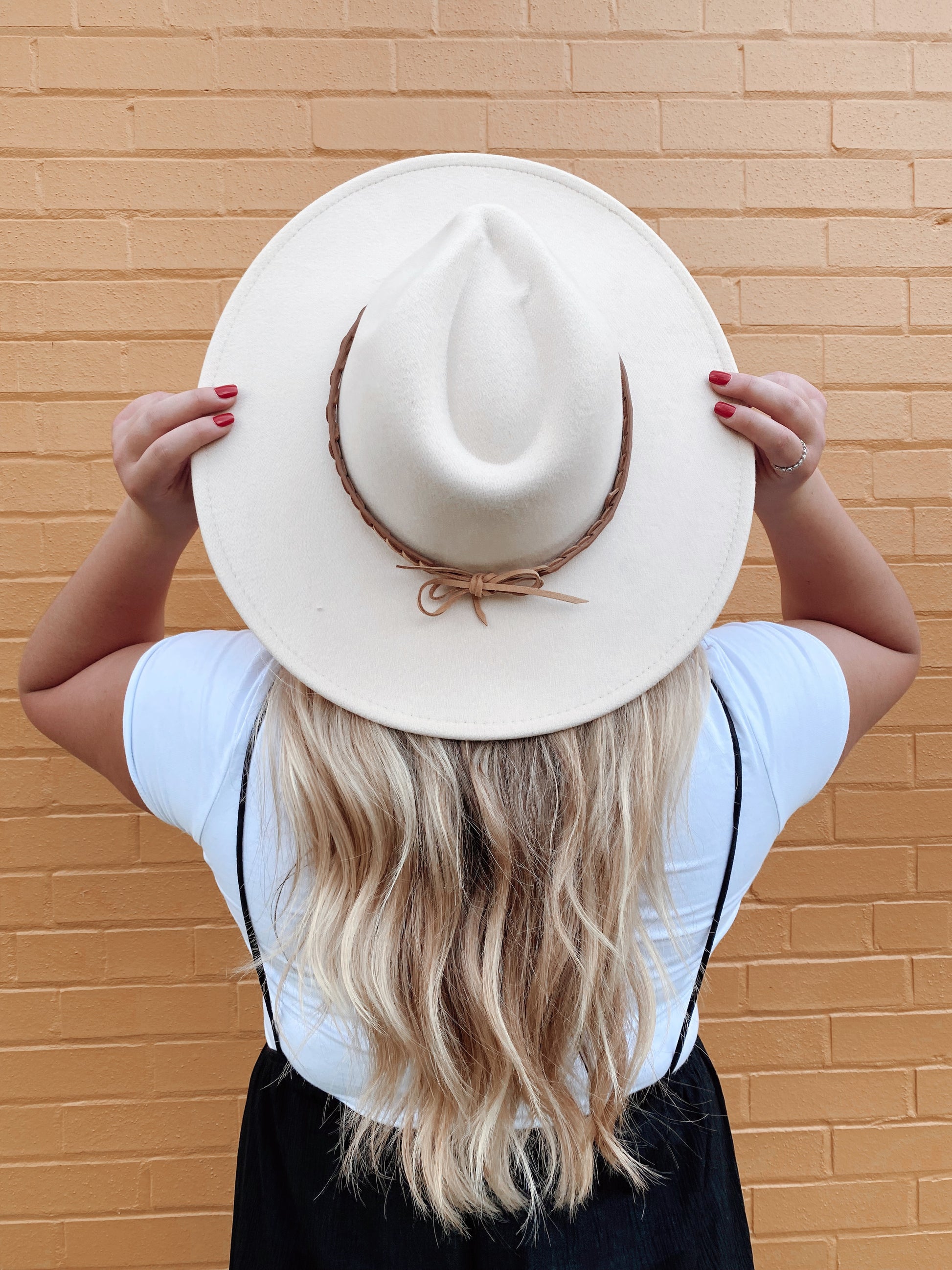 The Dusty Desert Hat – Tequila Moon Boutique